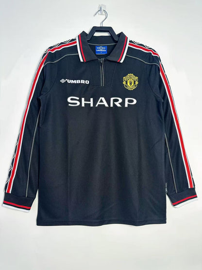 Manchester United 1998 Long Sleeve Black Retro Jersey - front view