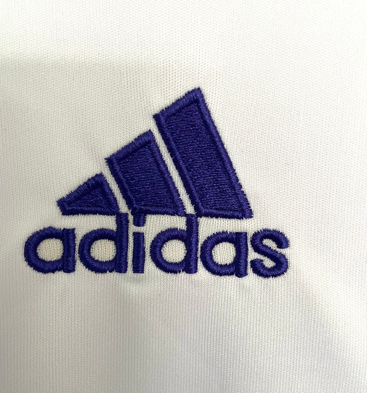 Real Madrid 2007/08 Home Retro Jersey - detail view