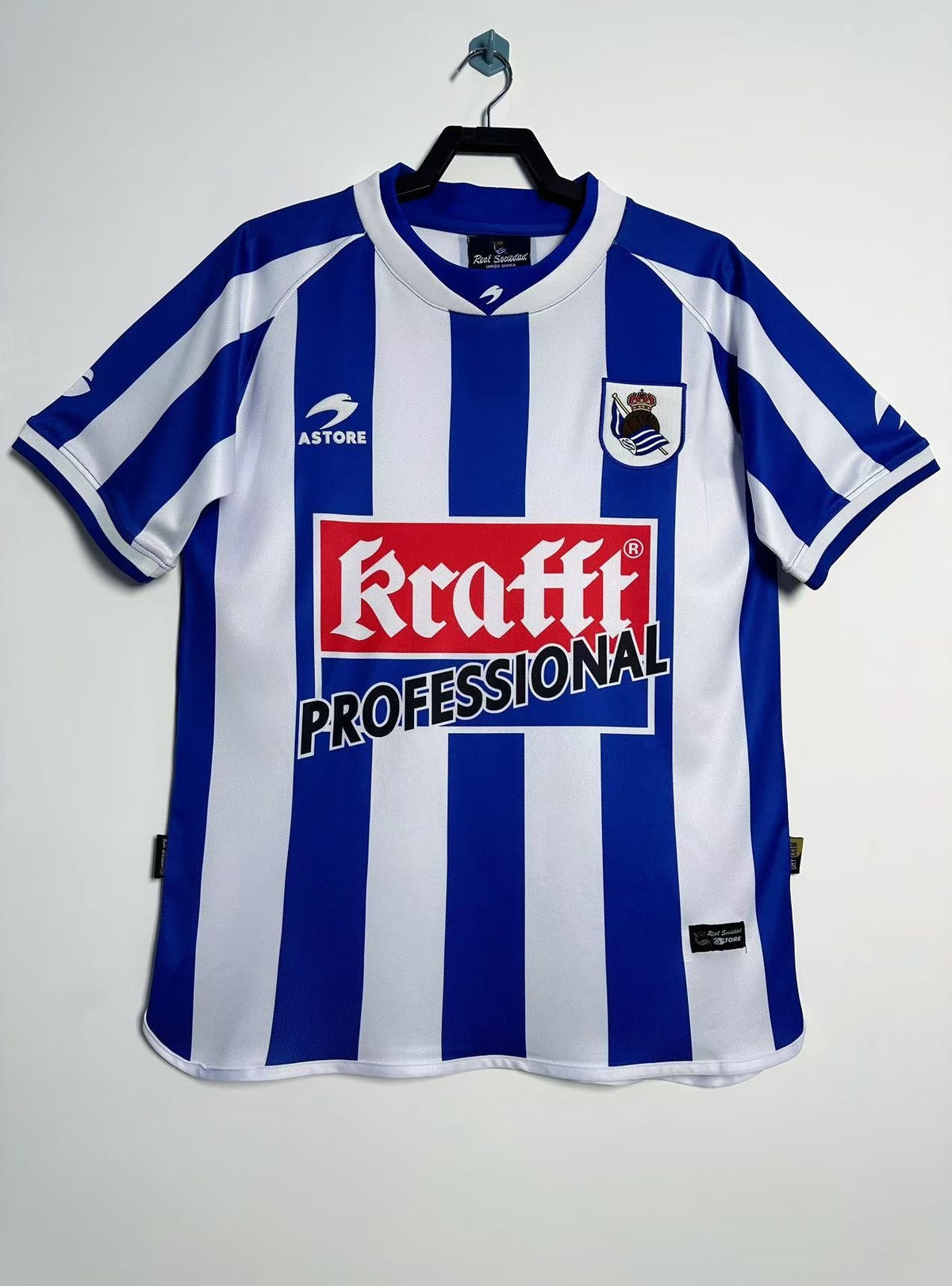 Real Sociedad 2002/03 Home Retro Jersey - front view