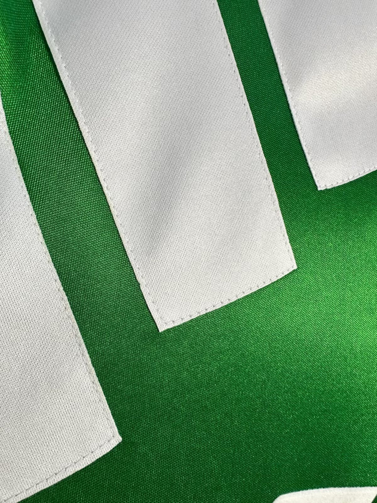 Liverpool 1992/93 Away Retro Jersey - detail view
