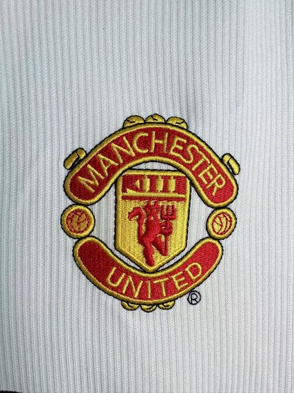 Manchester United 1998 Long Sleeve Anniversary Edition Retro Jersey - detail view
