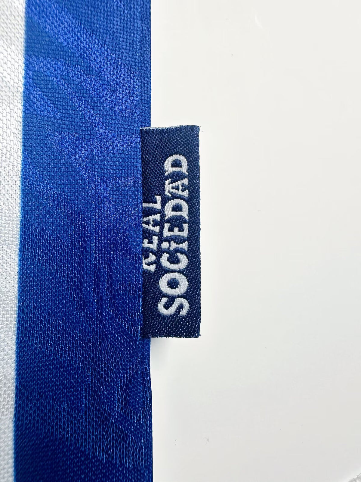 Real Sociedad 1994/95 Home Retro Jersey - detail view