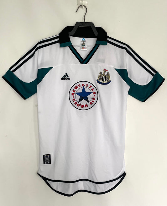 Newcastle United 1999/00 Away Retro Jersey - front view