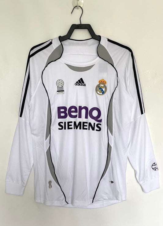 Real Madrid 2006/07 Home Long Sleeve Retro Jersey - front view