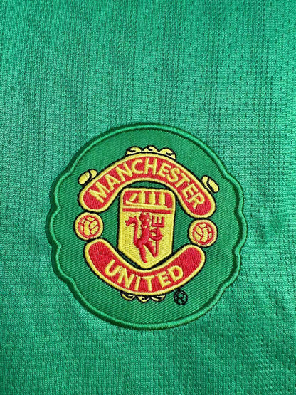 Manchester United 2007/08 Long Sleeve Green Retro Goalkeeper Jersey - detail view
