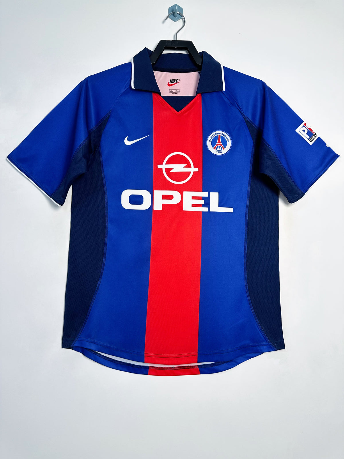 Paris Saint-Germain 2000/01 Home Retro Jersey - front view