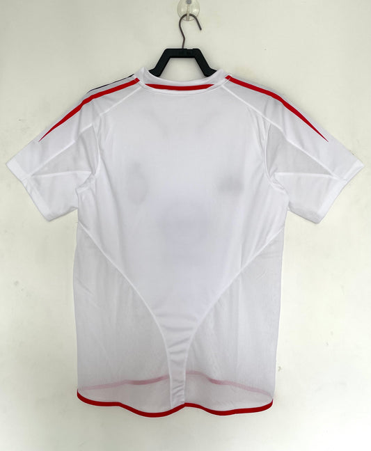AC Milan 2004/05 Away Retro Jersey - back view