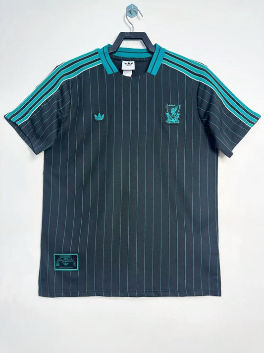 Liverpool 2025/26 Black Retro T-Shirt - front view