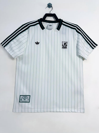 Liverpool 2025/26 White Retro T-Shirt - front view