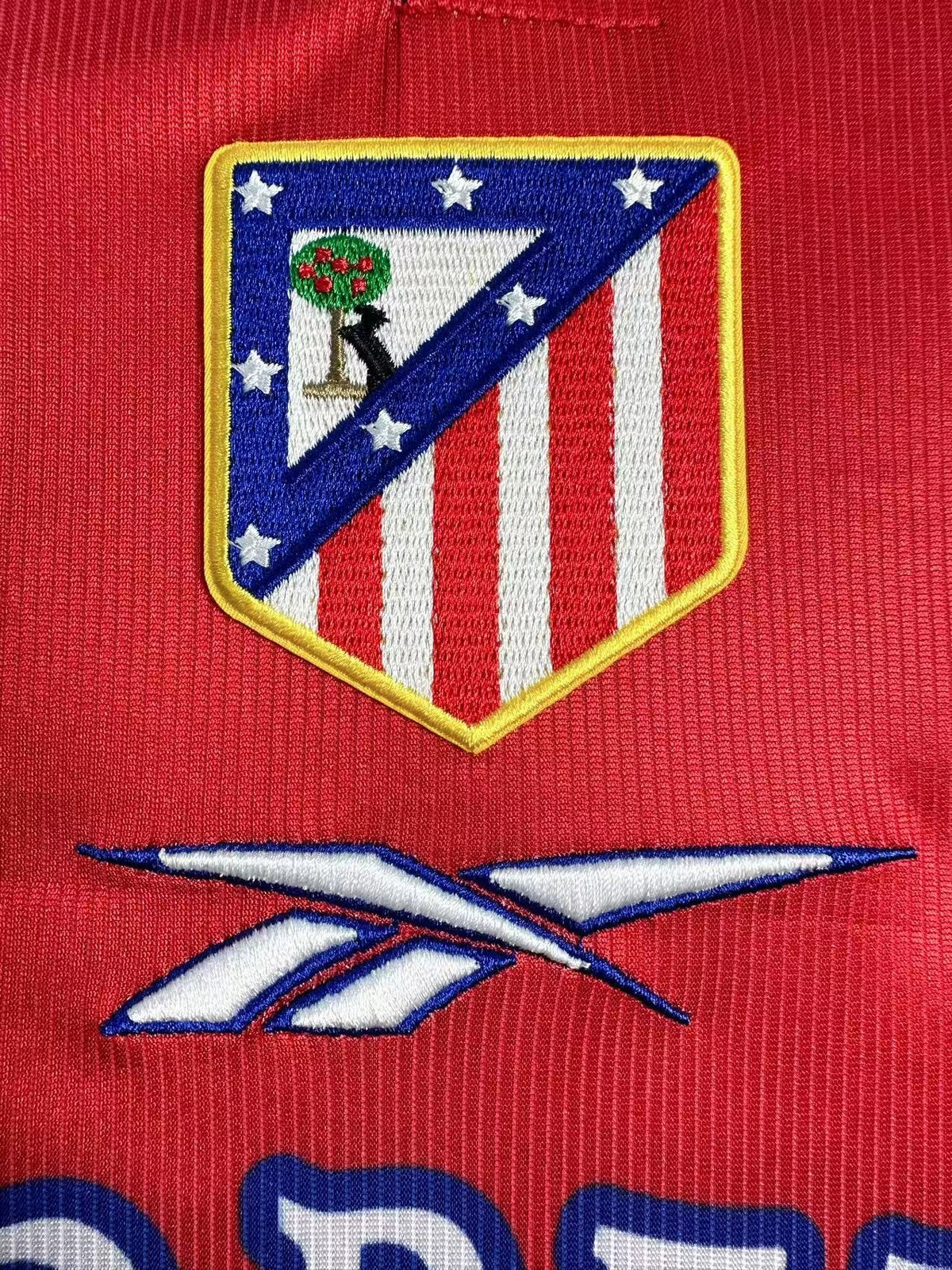 Atletico Madrid 1999/00 Home Retro Jersey - detail view
