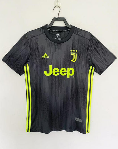 Juventus 2018/19 Third Retro Jersey - front view