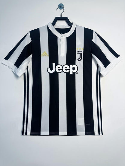 Juventus 2017/18 Home Retro Jersey - front view