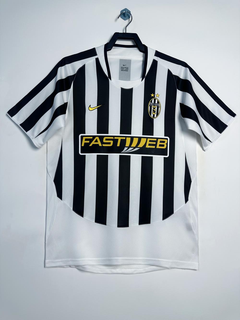 Juventus 2003/04 Home Retro Jersey - front view
