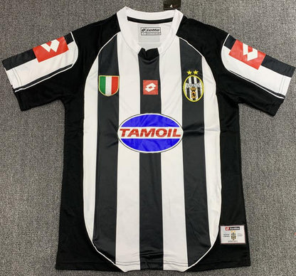 Juventus 2002/03 Home Retro Jersey - front view