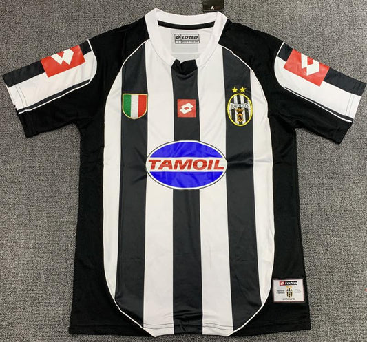 Juventus 2002/03 Home Retro Jersey - front view
