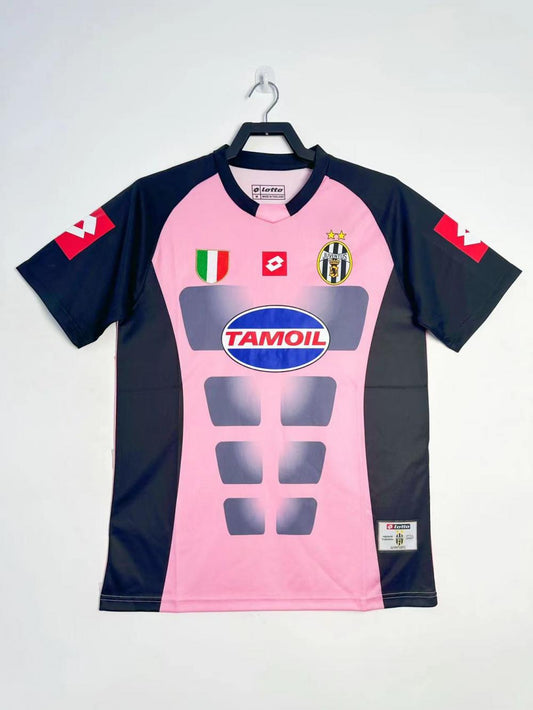 Juventus 2002/03 Pink/Black Retro Jersey - front view