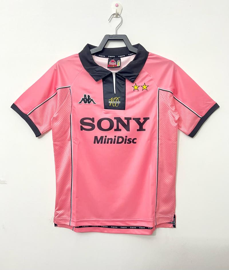 Juventus 1997/98 Away Retro Jersey - front view