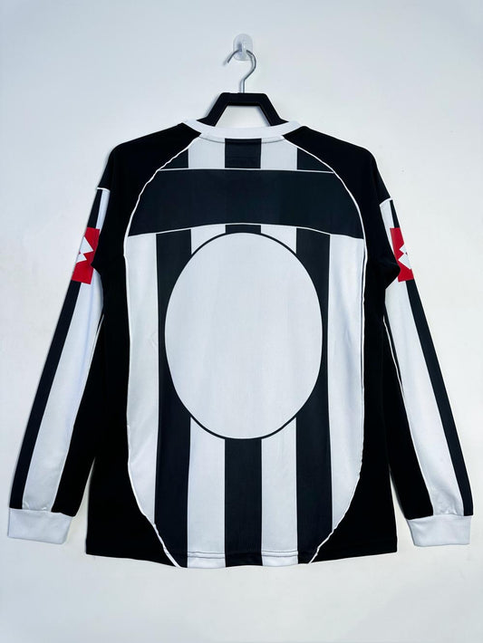 Juventus 2002/03 Home Long Sleeve Retro Jersey - back view