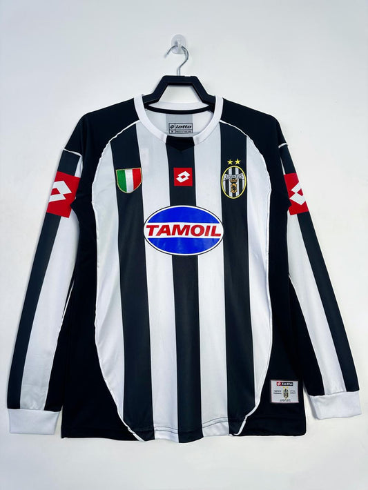 Juventus 2002/03 Home Long Sleeve Retro Jersey - front view