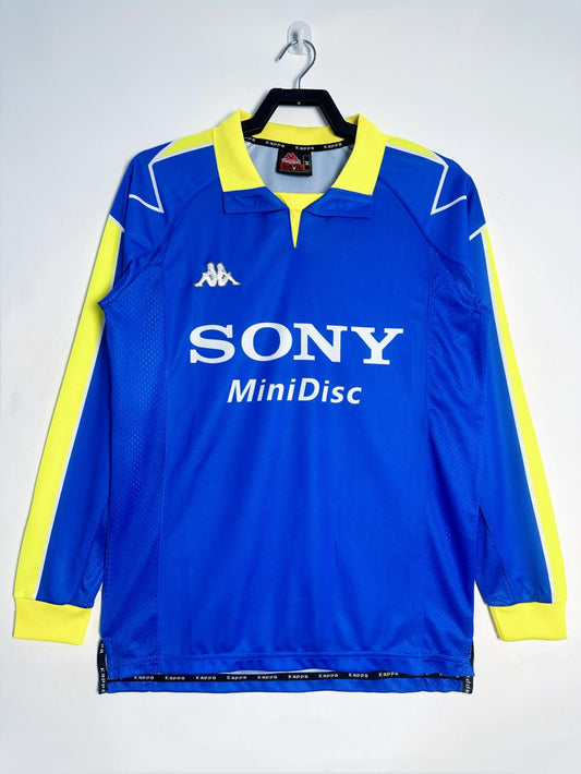Juventus 1997/99 Away Long Sleeve Retro Jersey - front view
