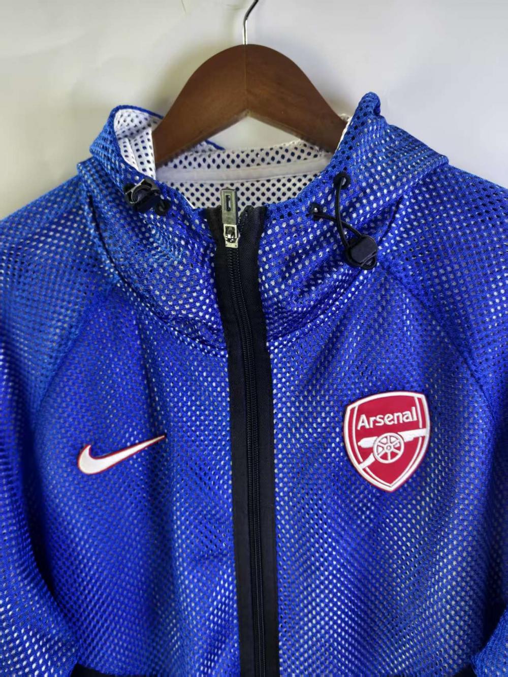 Arsenal 2026 Reversible Walkout Top - Blue/White - detail view
