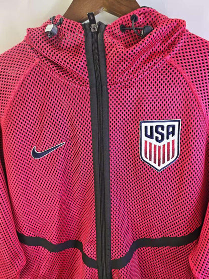 United States 2026 Reversible Walkout Top - Red/Black (247951840) - detail view