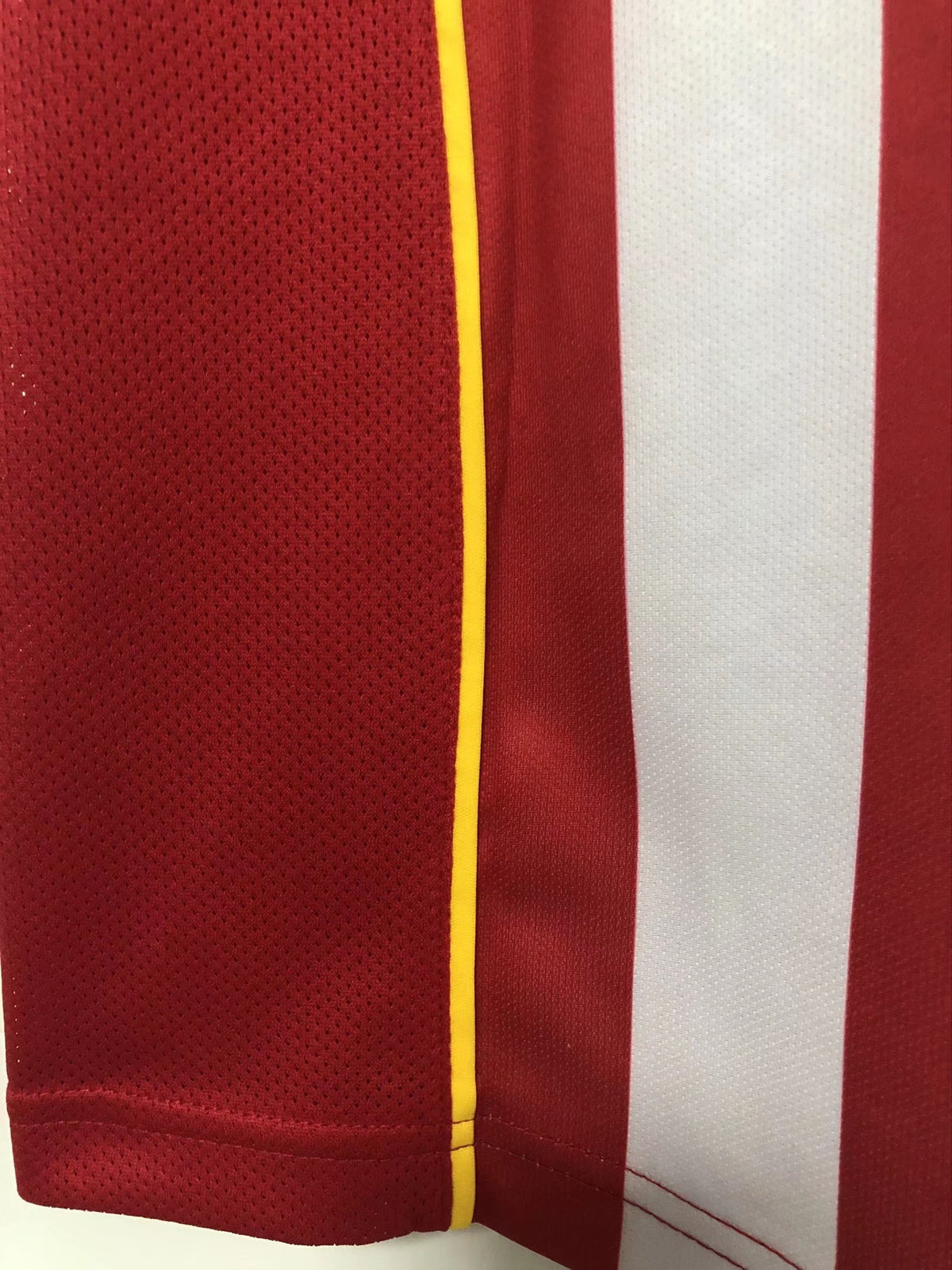 Atletico Madrid 2004/05 Home Retro Jersey - back view