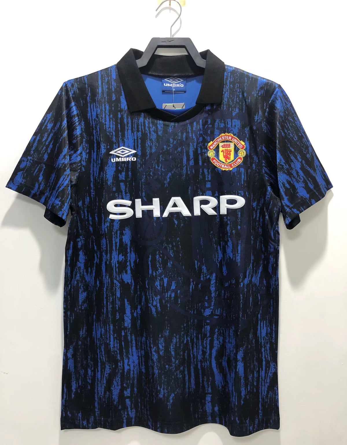 Manchester United 1993 Black Retro Jersey - front view
