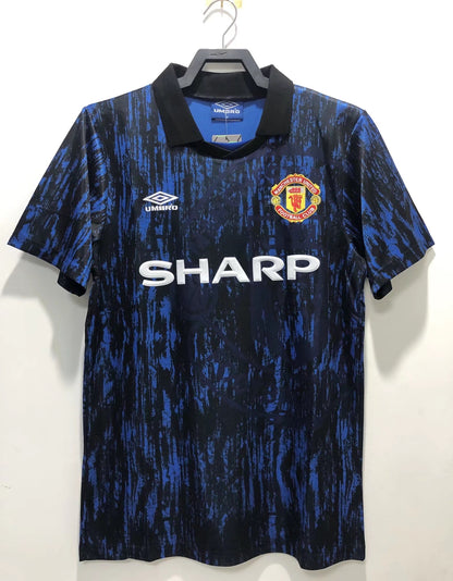 Manchester United 1993 Black Retro Jersey - front view